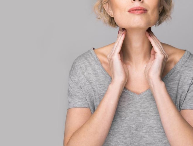 Entendiendo-La-Tiroides-En-El-Adulto-Mayor-oh-my-boomer