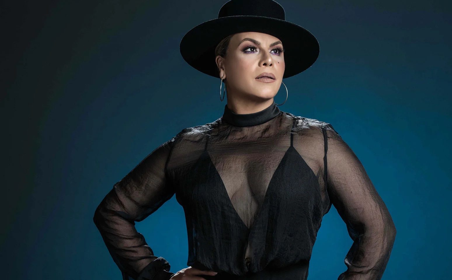 Olga-tañon-mujer-a-fuego-oh-my-boomer